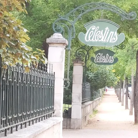 Le 57